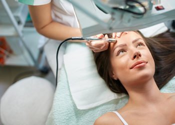 Finding the Best Doctor for Liposuction in India